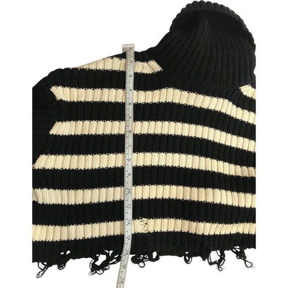 Zara Women Crop Sweater L Black White Striped Turtleneck Pullover 6771/158 NWT - Picture 6 of 10